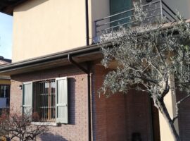 836 -  VILLETTA SCHIERA CASTREZZATO